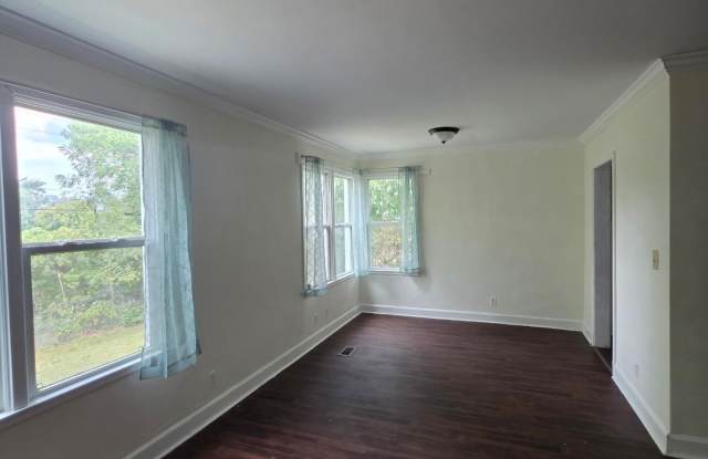 3007 Fox Drive Gallery 4