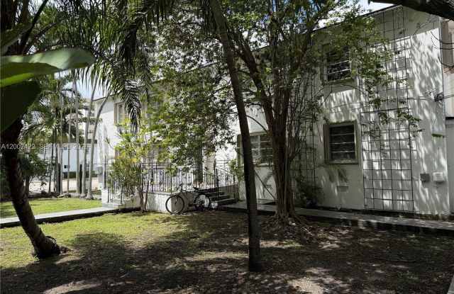 1421 SW 37th Ave photos photos