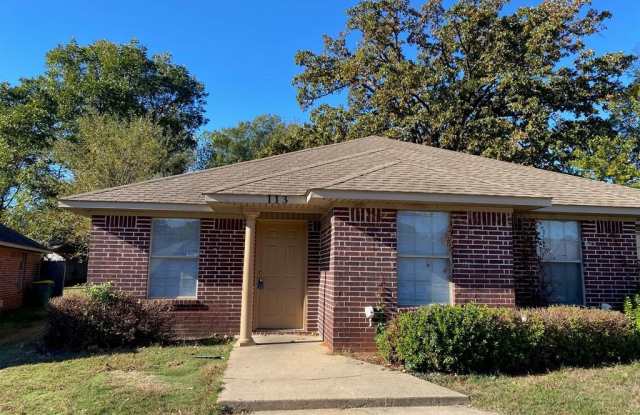 113 Apache - 113 Apache Trail, Texarkana, TX 75501