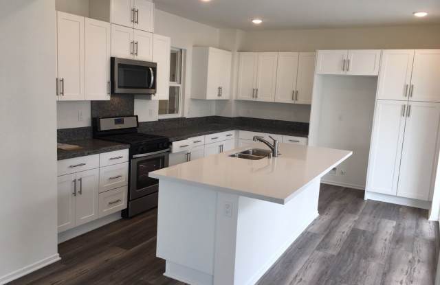 5405 Beach Grass Lane #136 - 5405 Beach Grass Ln, San Diego, CA 92154
