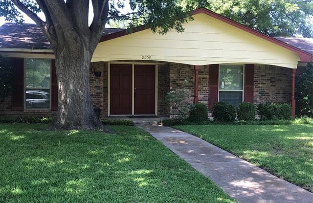2909 Peppertree Place - 2909 Peppertree Place, Plano, TX 75074