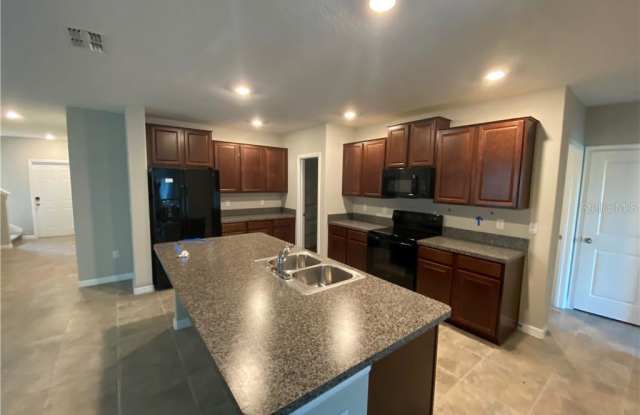 11411 SAGE CANYON ROAD Gallery 4