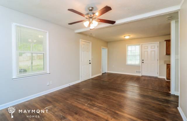 2020 Sanders Drive Gallery 4