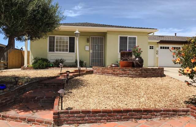 260 Gloxina Street - 260 Gloxina St, Encinitas, CA 92024