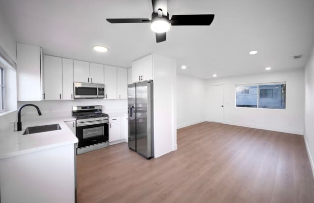 Offering Four Weeks of Free Rent! Brand New, Never-Lived-In 2BR/1BA Apartment in Clairemont — Fully Remodeled Gallery 4
