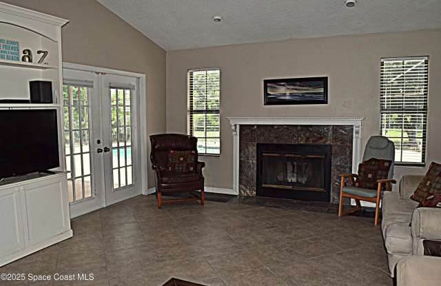285 Utopia Circle Gallery 4