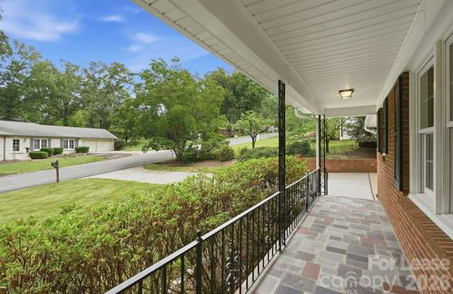926 Shady Bluff Drive Gallery 3
