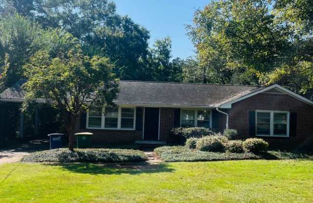 3 Bedroom Gem on Hardin Dr. off South UGA Campus! photos photos
