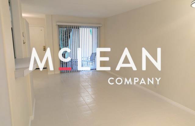 Upgraded Palm Springs Villas 1 Condo Gallery 3