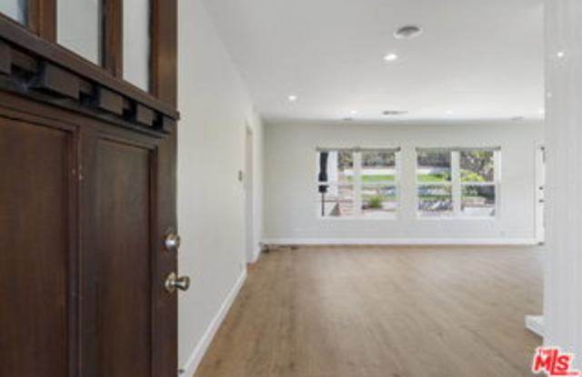 828 McCarthy Court Gallery 2