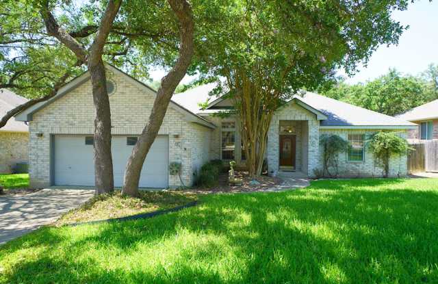 Beautifully Updated Home in Olympia Hills Subdivision. Realtor Commission $500 photos photos