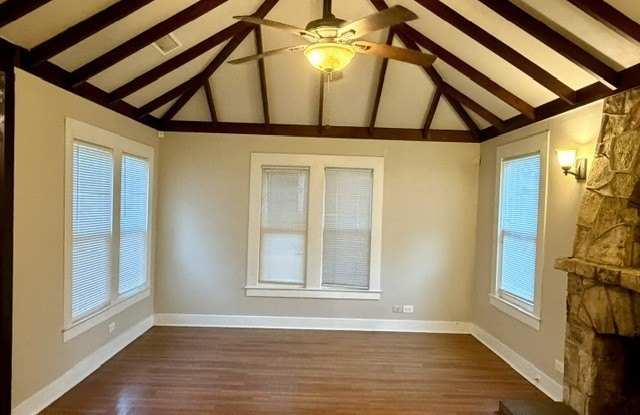 314 W RIDGEWOOD CT Gallery 2