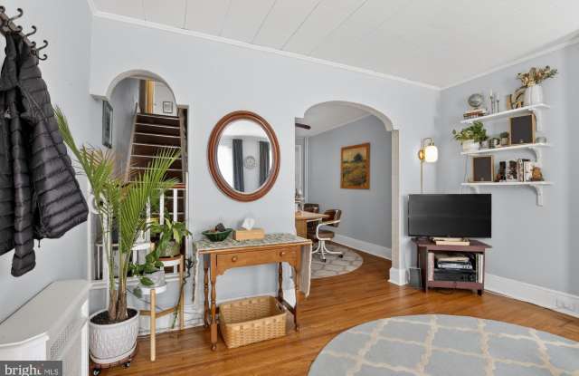 2446 MEMPHIS Street photos photos