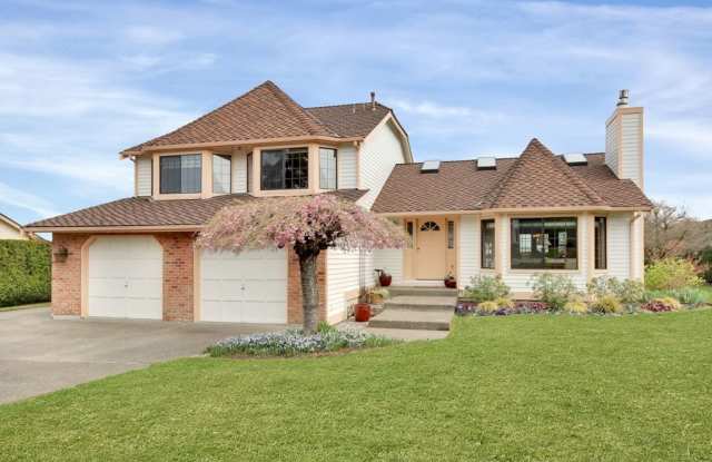 Stunning large 3 bedroom home in West Auburn available now!! photos photos