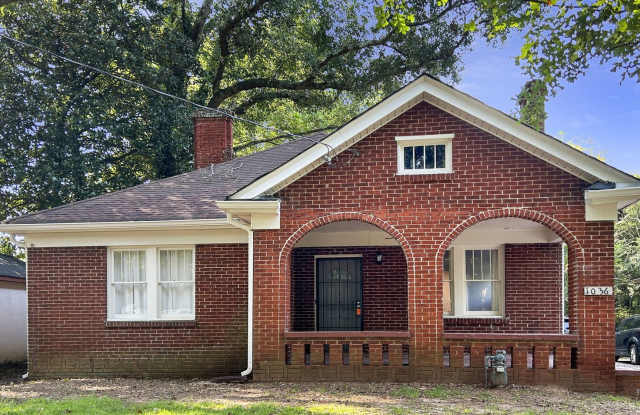 Sylvan Hills 3 Bed/2.5 Bath, Beautifully Remodeled with Chefs Kitchen! Gallery 1