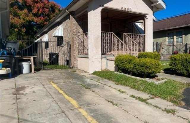 2523 JASMINE Street Gallery 4