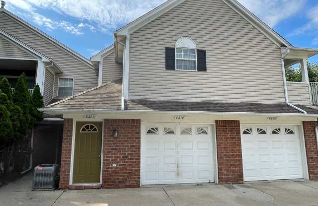 Shelby Twp 2-Bedroom,2-Bath, attached garage with balcony. Updated Kitchen! photos photos