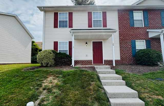 3 Bedroom, 2.5 Bath Townhouse photos photos