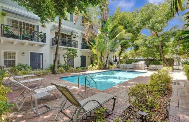 438 NE 2nd Ave photos photos