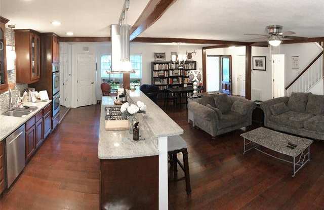 1827 Wonderlight Lane Gallery 3
