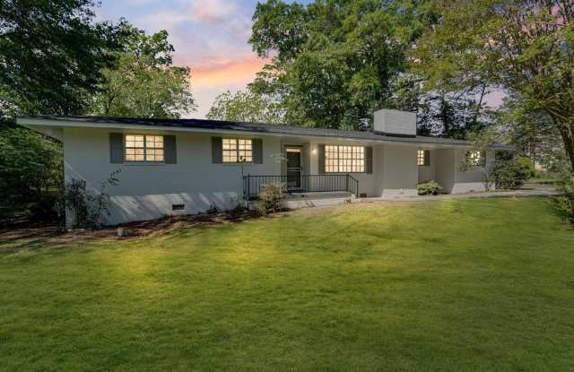 Coming soon! Remodeled 4/ 2 Home for Rent Gallery 1