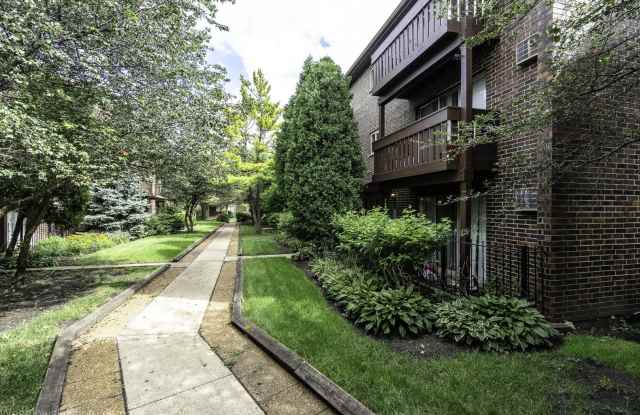 1305 E Turtle Creek Circle Gallery 2