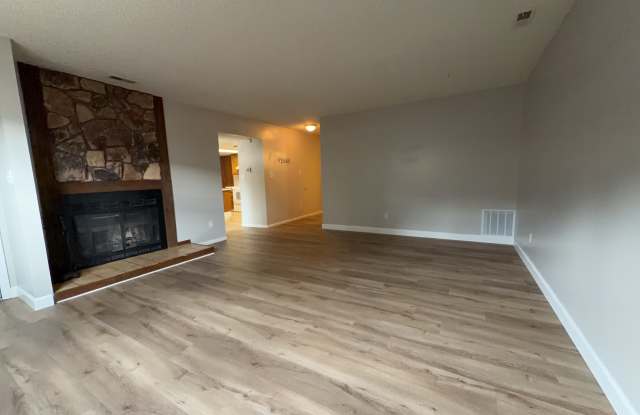 6987 Gayle Lyn Ln Gallery 3