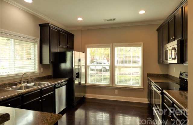 14156 Holly Springs Drive Gallery 2