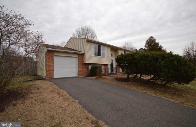 7011 VANTAGE Drive - 7011 Vantage Drive, Groveton, VA 22306