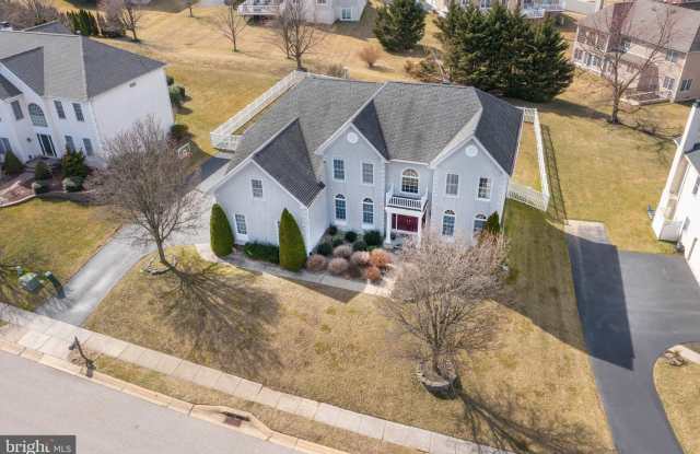 16 AMBERFIELD LANE photos photos
