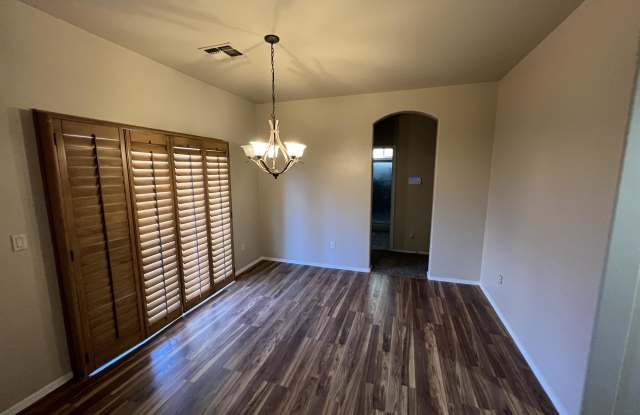 1680 W Homecoming Way Gallery 4