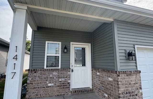 3 Bedroom / 3 Bath Duplex in Washington - 1417 Eagle Avenue, Washington, IL 61571