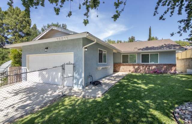 25040 Everett Drive photos photos