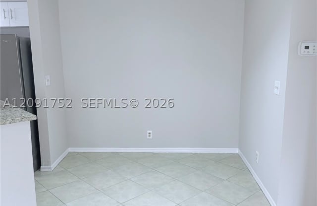 3480 Pinewalk Dr N Gallery 4