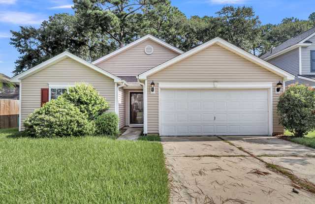 Charming 3-Bedroom, 2-Bath Home available in Ladson! photos photos