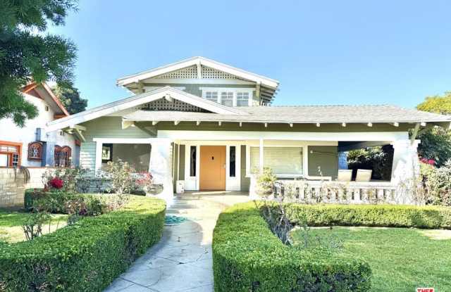 4501 S Budlong Ave photos photos 4501 S Budlong Ave photos photos