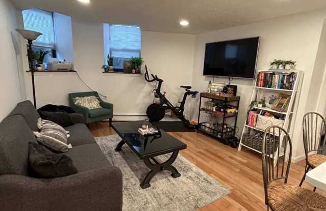 24 Peterborough St. photos photos