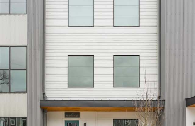 415 Merritt Ave Gallery 2