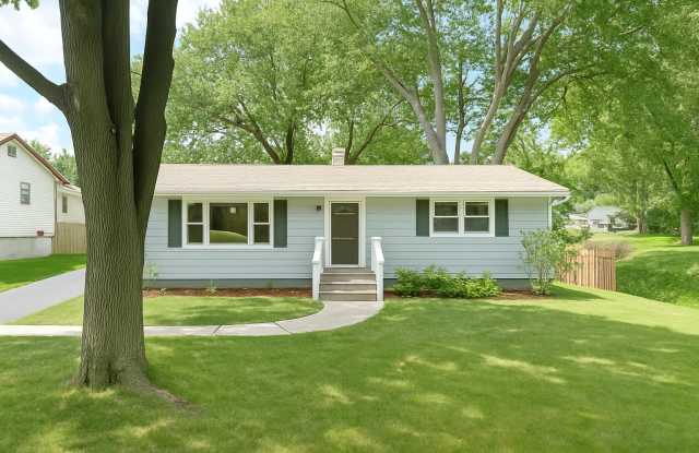 1711 Beach Rd - 1711 Beach Road, McHenry, IL 60050