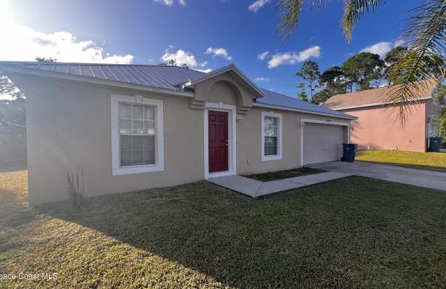 830 Schomer Avenue SW Gallery 1