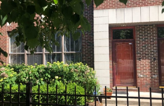 25 Pallister St - 25 Pallister Street, Detroit, MI 48202