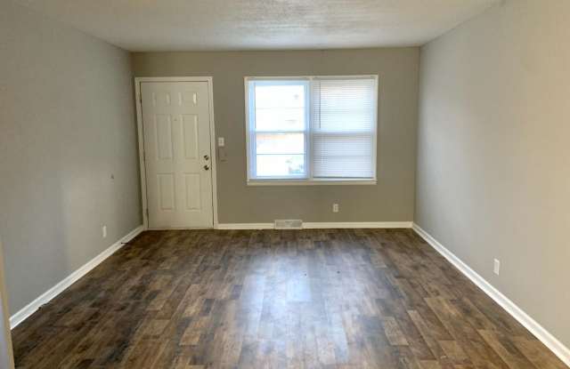 2 bed 1 bath Apt Gallery 1