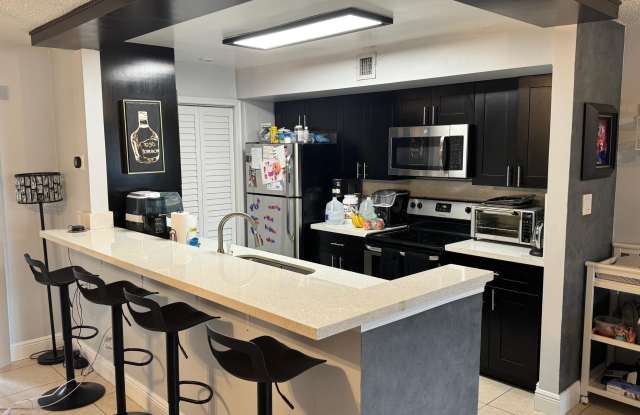 4952 Sheridan Street photos photos