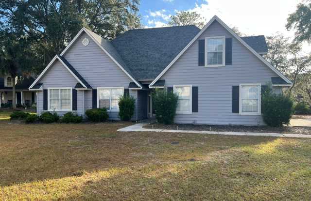 5BR/3BA Two Story Home For Rent Gallery 1