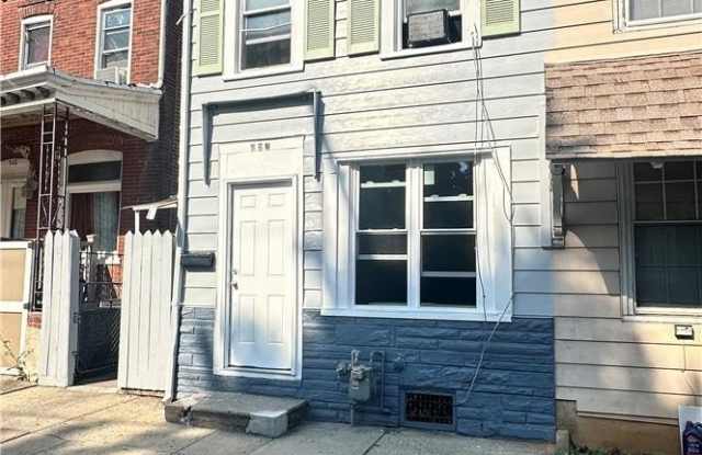 542 N New Street Gallery 2