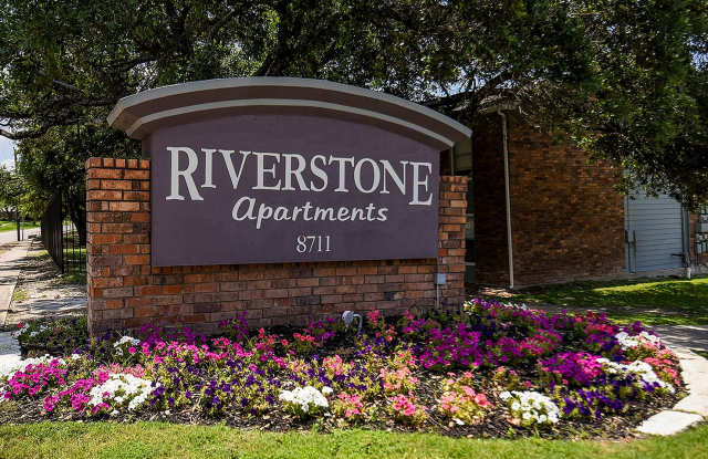 Riverstone Apartments Gallery 1