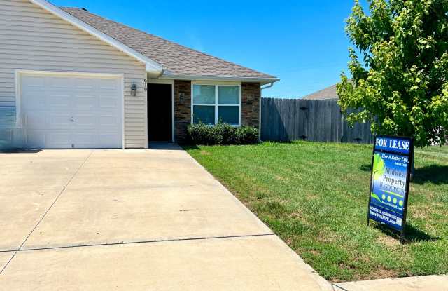 Stunning townhome in Pleasant Hill Gallery 3