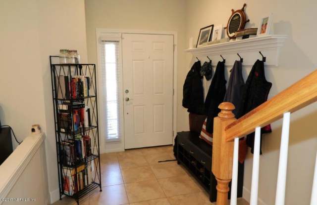 6803 ROUNDLEAF DR Gallery 3