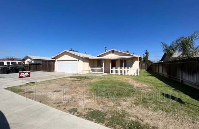 4130 West La Vida - 4130 West La Vida Avenue, Visalia, CA 93277