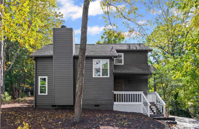 Beautifully updated and freshly painted 3-bed, 1.5 bath in Tega Cay! photos photos Beautifully updated and freshly painted 3-bed, 1.5 bath in Tega Cay! photos photos